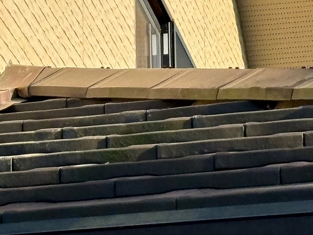 破風板の色褪せ写真